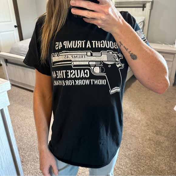 Trump Tee Black Printed Kicks Size Medium - Picture 2 of 6